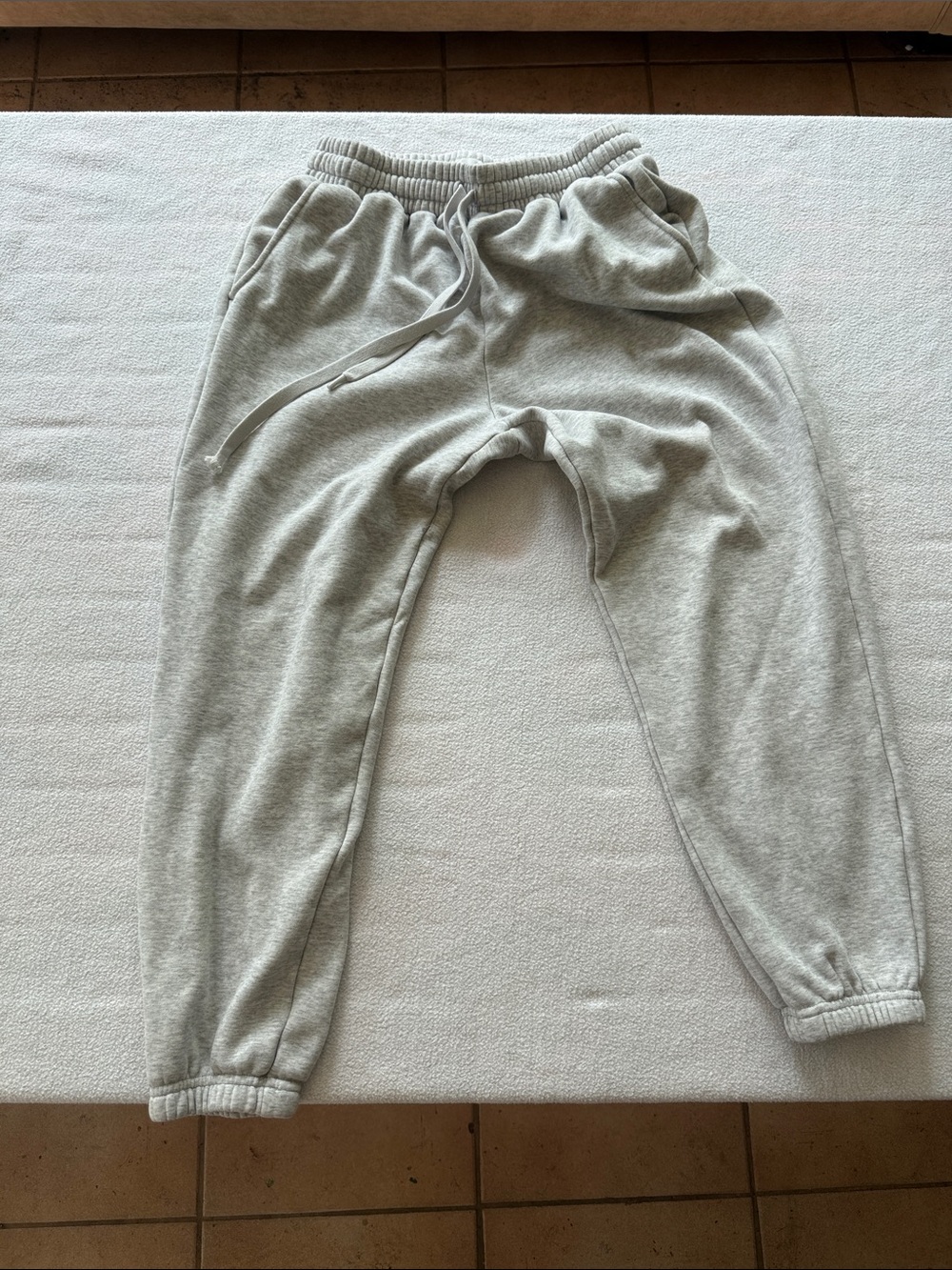 Fabletics Gray Jogger Pants Like New